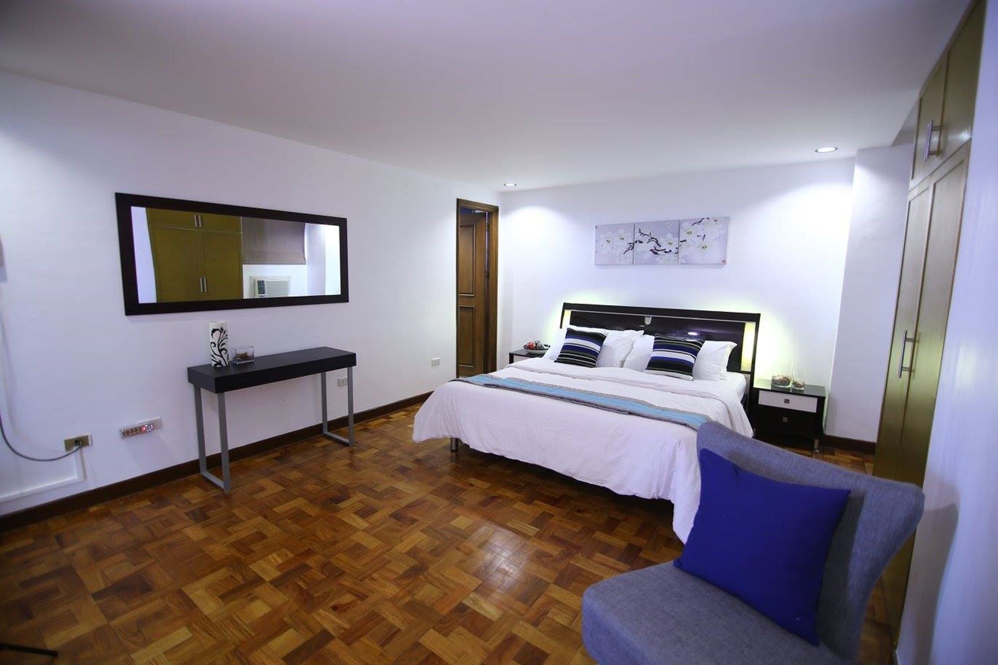 Reddoorz Plus @ Casino Street Makati Makati City Bagian luar foto