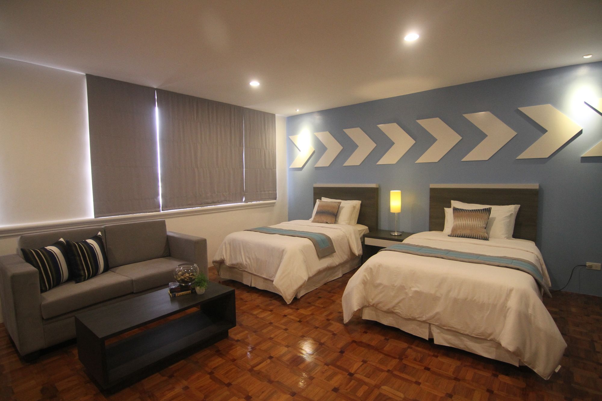 Reddoorz Plus @ Casino Street Makati Makati City Bagian luar foto