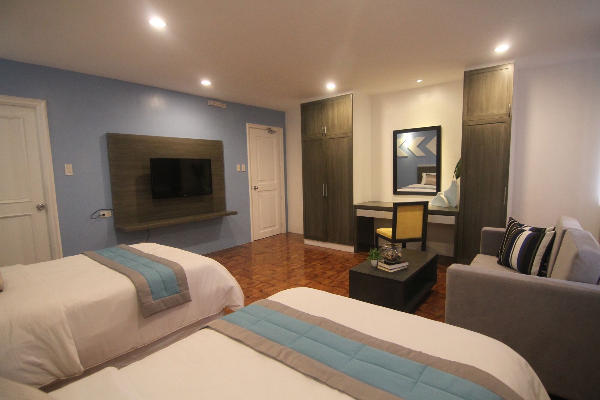 Reddoorz Plus @ Casino Street Makati Makati City Bagian luar foto