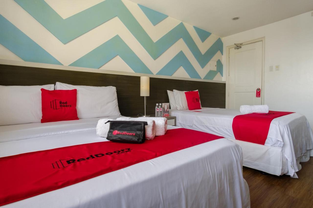 Reddoorz Plus @ Casino Street Makati Makati City Bagian luar foto