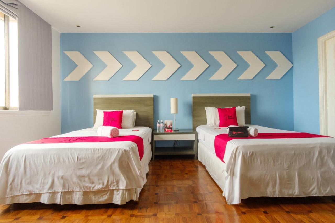 Reddoorz Plus @ Casino Street Makati Makati City Bagian luar foto